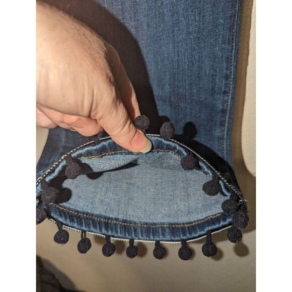 Women's Judy Blue Medium Wash Cropped Straight Fit Tassel Hem Jeans 1XL - Picture 13 of 16